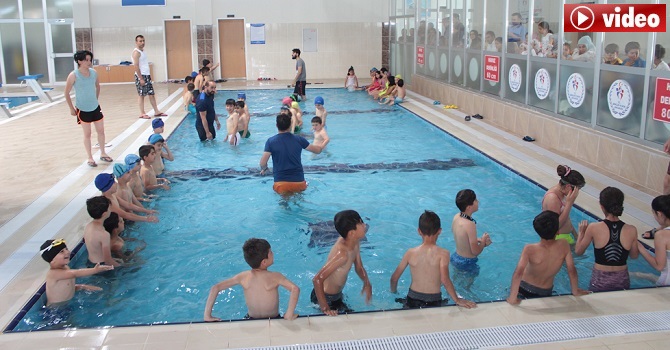 Hakkari Yarı Olimpik Yüzme Havuzuna kavuştu