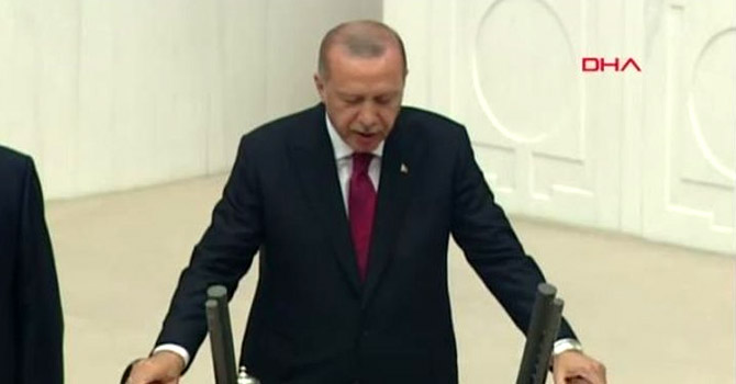 Erdoğan yemin etti, Yeni sistem resmen başladı
