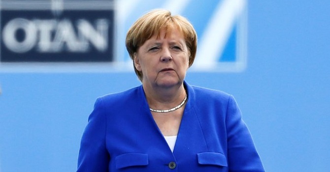 Almanya Başbakanı Merkel: 2. Dünya Savaşı'ndan bu yana en büyük kriz