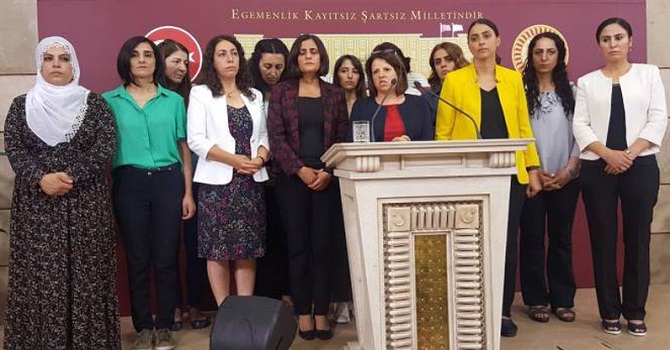 'Yoğun baskılara rağmen Hakkari Milletvekili Güven meclise girdi.. Serbest bırakılmasını istiyoruz'