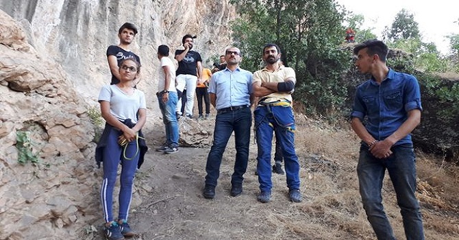 Çukurcalı gençlere, kaya tırmanışı eğitimi
