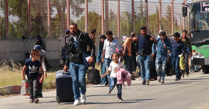 Bayram ziyaretine giden 40.000'i aşkın Suriyeli döndü