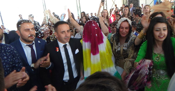 Ertuş ailesinin mutlu günü