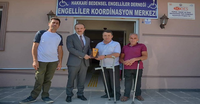 Engellilerden Epcim'e teşekkür