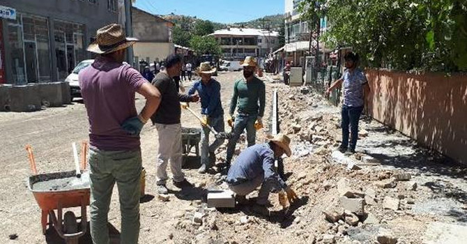 Çukurca'da 'prestij caddesi' çalışması