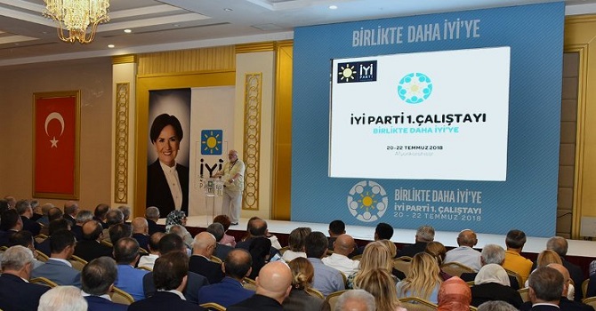 İYİ Parti'den olağanüstü kongre kararı: Meral Akşener: Aday olmayacağım