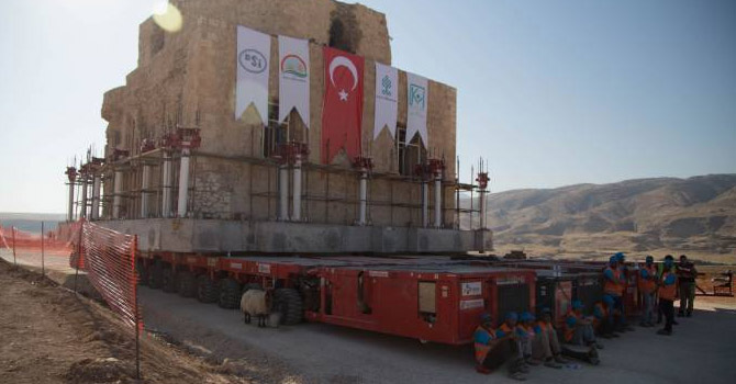 Hasankeyf'teki Artuklu Hamamı da taşındı