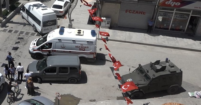 Hakkari'de üs bölgesine havanlı saldırı