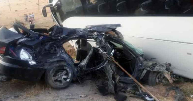 Kazada 5 kişi feci şekilde can verdi