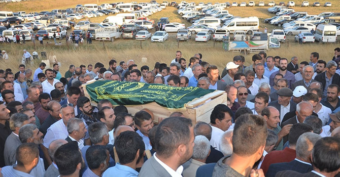 Sertip ve Ferheng Dara gözyaşları arasında uğurlandı