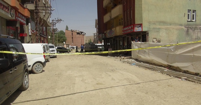 Yüksekova'da silahlı saldırı: 1 yaralı
