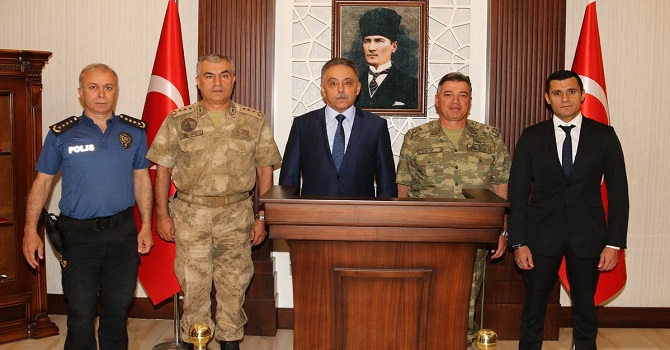 Tuğgeneral Alper'den Vali Toprak'a Ziyaret