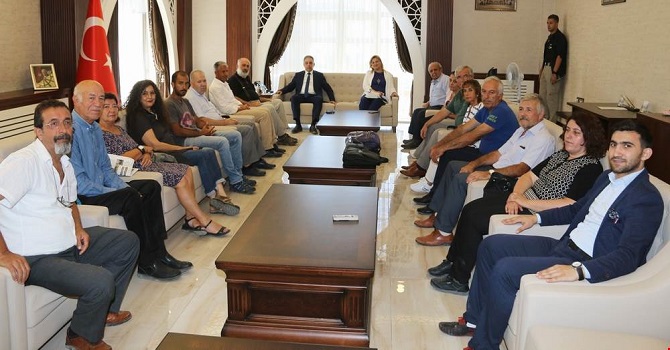 TÜRÇEP üyeleri Hakkari valisi Toprak'ı ziyaret etti