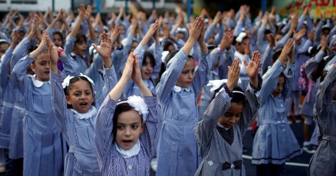 ABD Filistinli mültecilere yardımı durdurdu