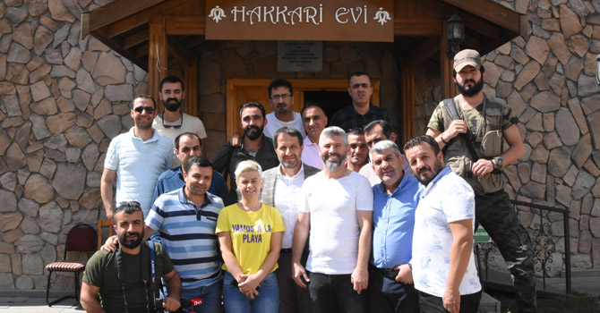 Ak Parti İl Başkanı Gür, gazetecilerle kahvaltıda bir araya geldi