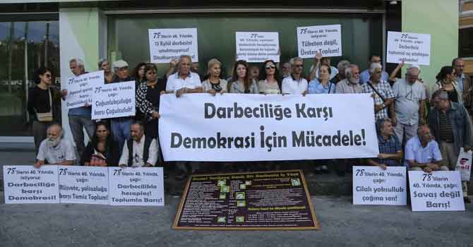 Taksim'de 12 Eylül protestosu