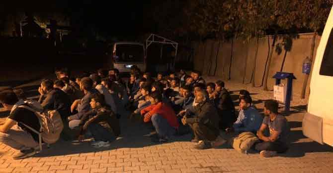 Van’da 52 kaçak göçmen yakalandı