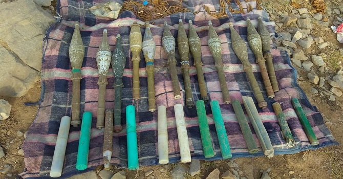 Hakkari'de, patlayıcı ve mühimmat ele geçirildi