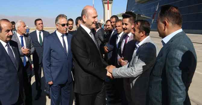 İçişleri Bakanı Süleyman Soylu Hakkari'de