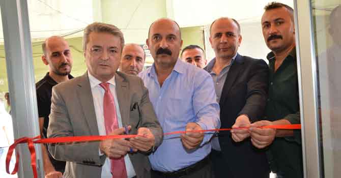 Hakkari’de Facefood Dönercim hizmete açıldı