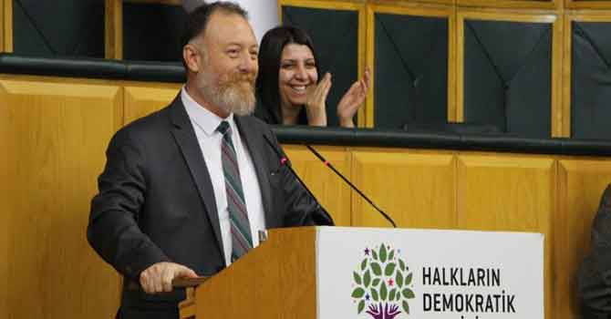 'Sen ucu ucuna sandıktan çıkmış bir iktidarsın'