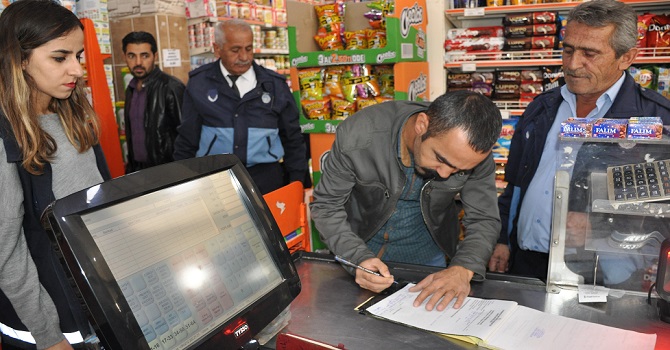 Yüksekova'da Market ve Bakkal Denetimleri devam ediyor