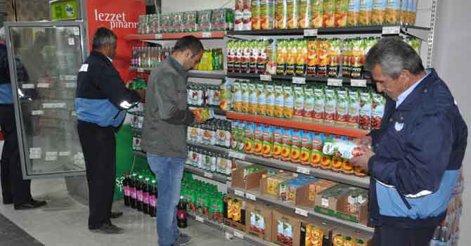 Yüksekova'da market ve bakkal denetimleri devam ediyor