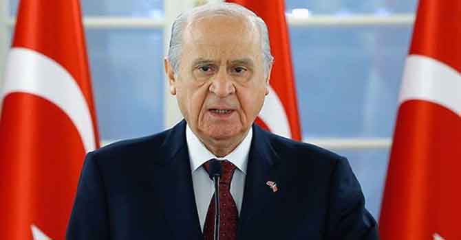 Bahçeli: Brunson'ın tahliyesi şaibeleri arttırmıştır