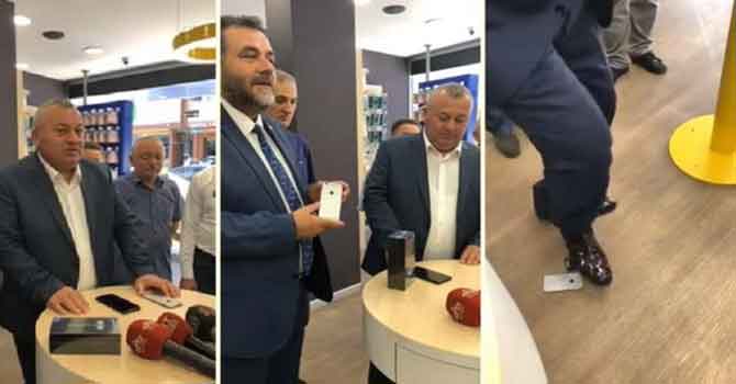 iPhone'nu satan MHP'li vekil: Kaldık ortada