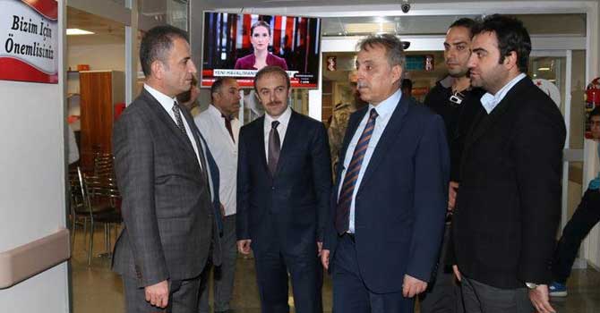 Vali Toprak'tan, Ağız ve Diş Sağlığı Merkezine ziyaret