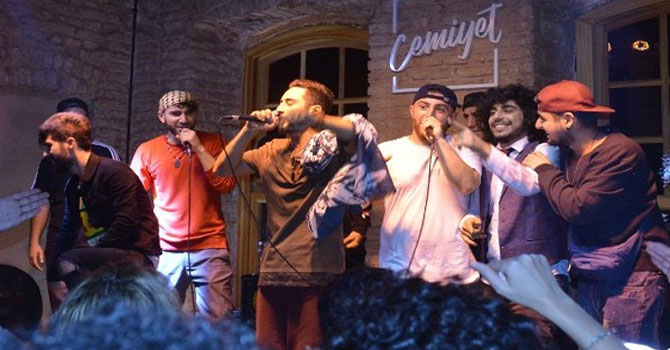 İlk Kürtçe rap gecesi İstanbul'da gerçekleşti!