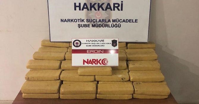 Hakkari Emniyeti uyuşturucu tacirlerine geçit vermiyor