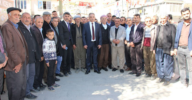 Vali Toprak, esnaf ve vatandaşlar ile vedalaştı!
