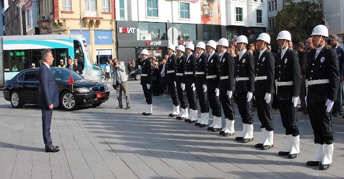 Vali Toprak, Konya'da yeni Görevine Başladı