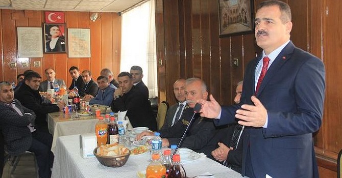 Vali Akbıyık, Okul müdürleri ile bir araya geldi