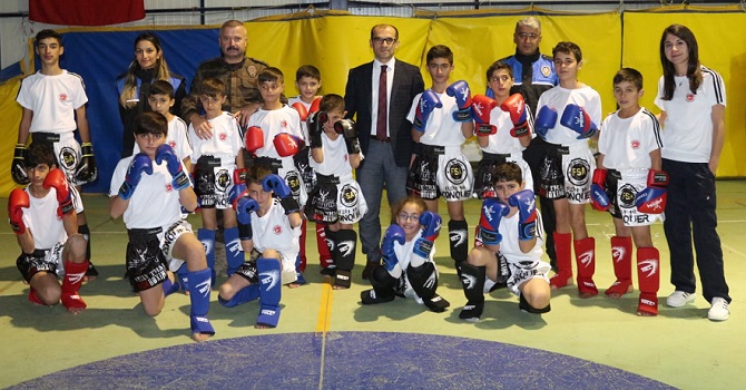 Çukurcalı Kick Boksçular Lisans Aldı