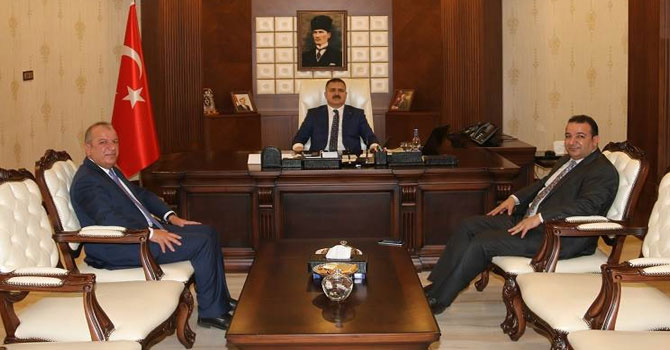 Hakkari Valisi Akbıyık'a 'Hayırlı olsun' ziyaretleri sürüyor!