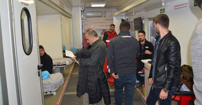 Hakkari'de "Kan Bağışı Hayat Kurtarır" kampanyası