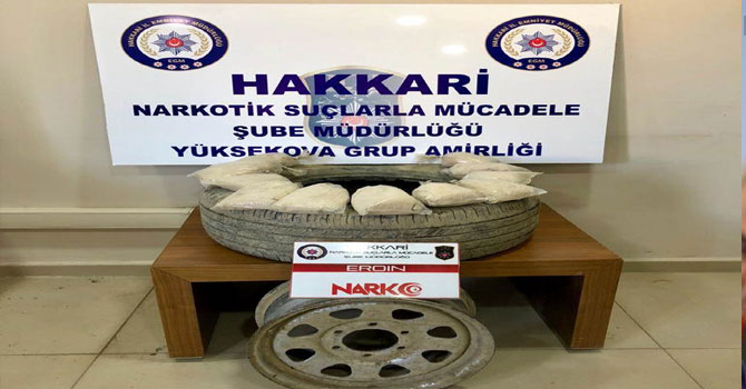 Hakkari'de 6 kilo eroin ele geçirildi
