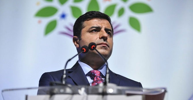 Demirtaş: Az kalsın dışarıyı boyluyorduk!