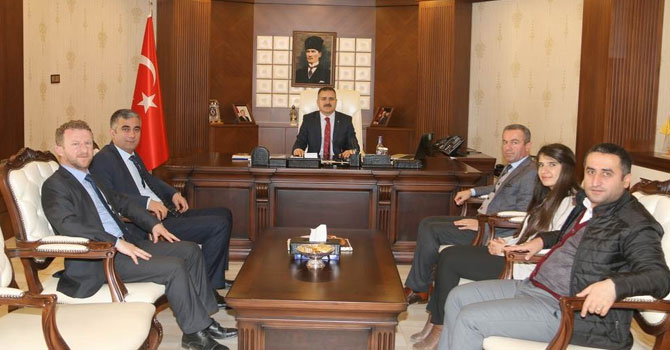 Hakkari Barosu'ndan Vali Akbıyık'a ziyaret