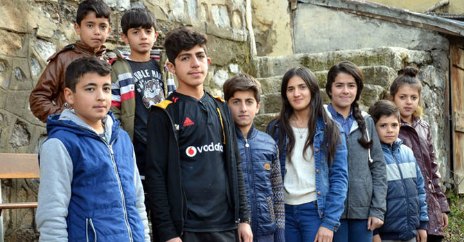 Dağlıcalı çocuklar için Hakkari Valiliği'nden açıklama