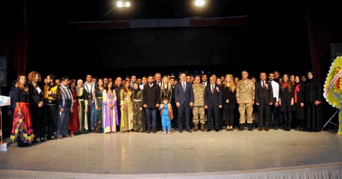 Hakkari'de 24 Kasım Öğretmenler günü kutlamaları