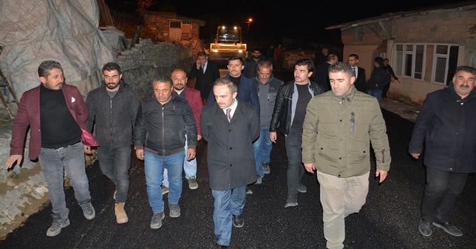 Hakkari'nin bu mahallesi 25 Yıl sonra asfalta kavuştu