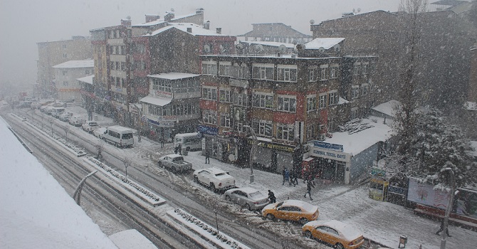Hakkari'de Kar Yağışı