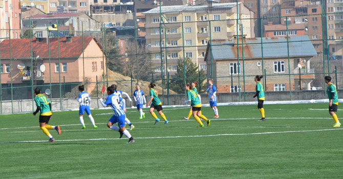 Hakkari Kadın Gücü kendi evinde 3 -2 yenildi! VİDEO