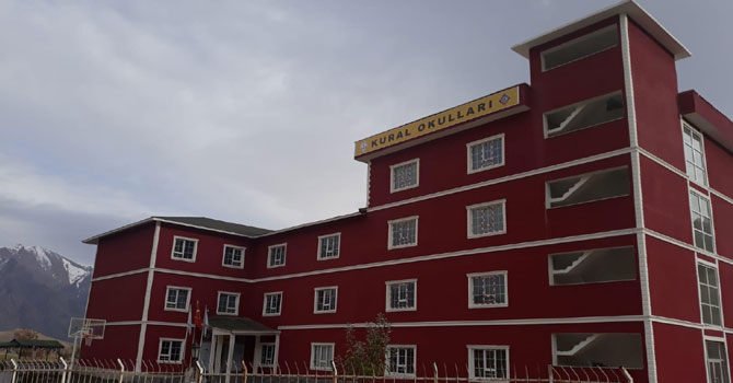 Kural Okullarından Sağlık Meslek Lisesi mezunlarına çağrı