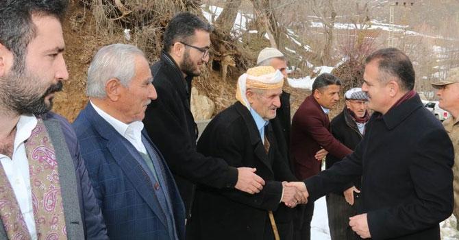 Vali Akbıyık Durankaya'yı ziyaret etti