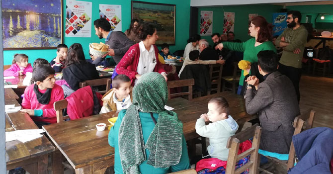 Özel Gereksinimli aileler ve çocukları yemekte buluştu