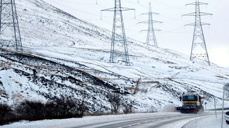 Perşembe günü için 12 ilde kar tatili ilan edildi